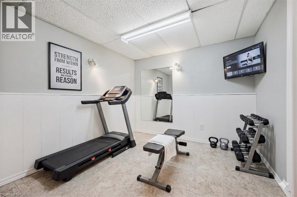 423 CADBURY Court Unit# A, Waterloo, Ontario, N2K3G7 — Photo 30