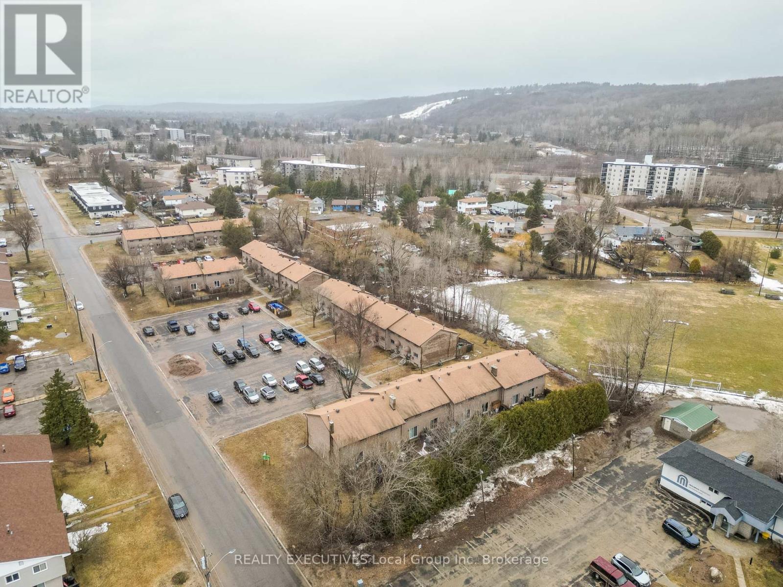 36 - 398 WICKSTEAD AVENUE, North Bay (Birchaven), Ontario, P1A3L8 — Photo 4