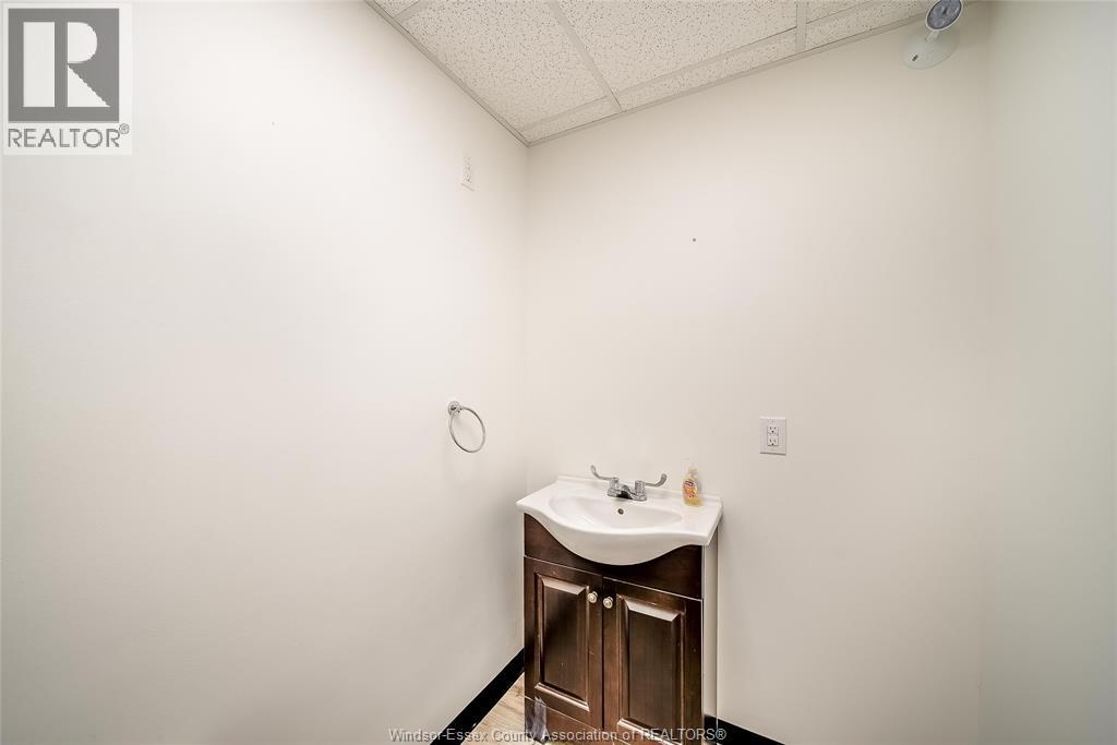 5534 WYANDOTTE STREET East, Windsor, Ontario, N8S1M1 — Photo 19
