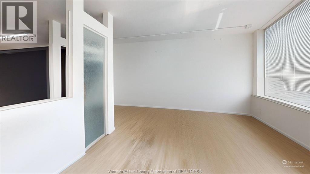 5534 WYANDOTTE STREET East, Windsor, Ontario, N8S1M1 — Photo 6