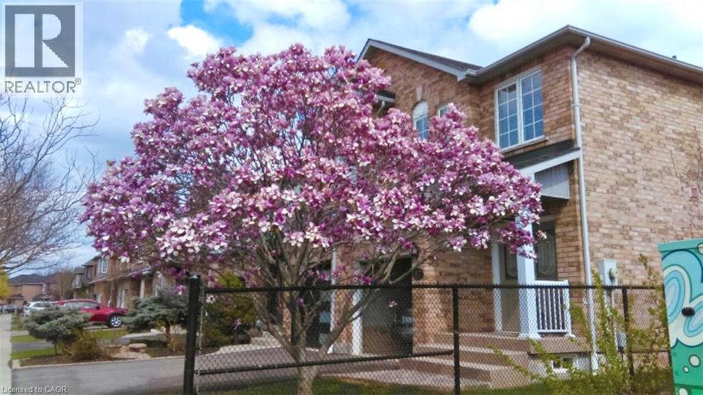 5172 THORNBURN Drive, Burlington, Ontario, L7L6K9 — Photo 3