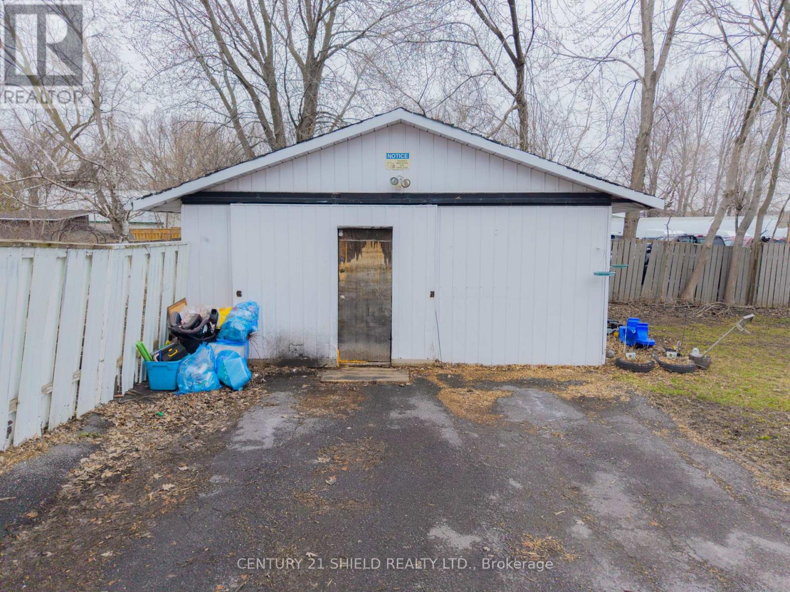 25 SEVENTH STREET W, Cornwall, Ontario, K6J2X8 — Photo 4