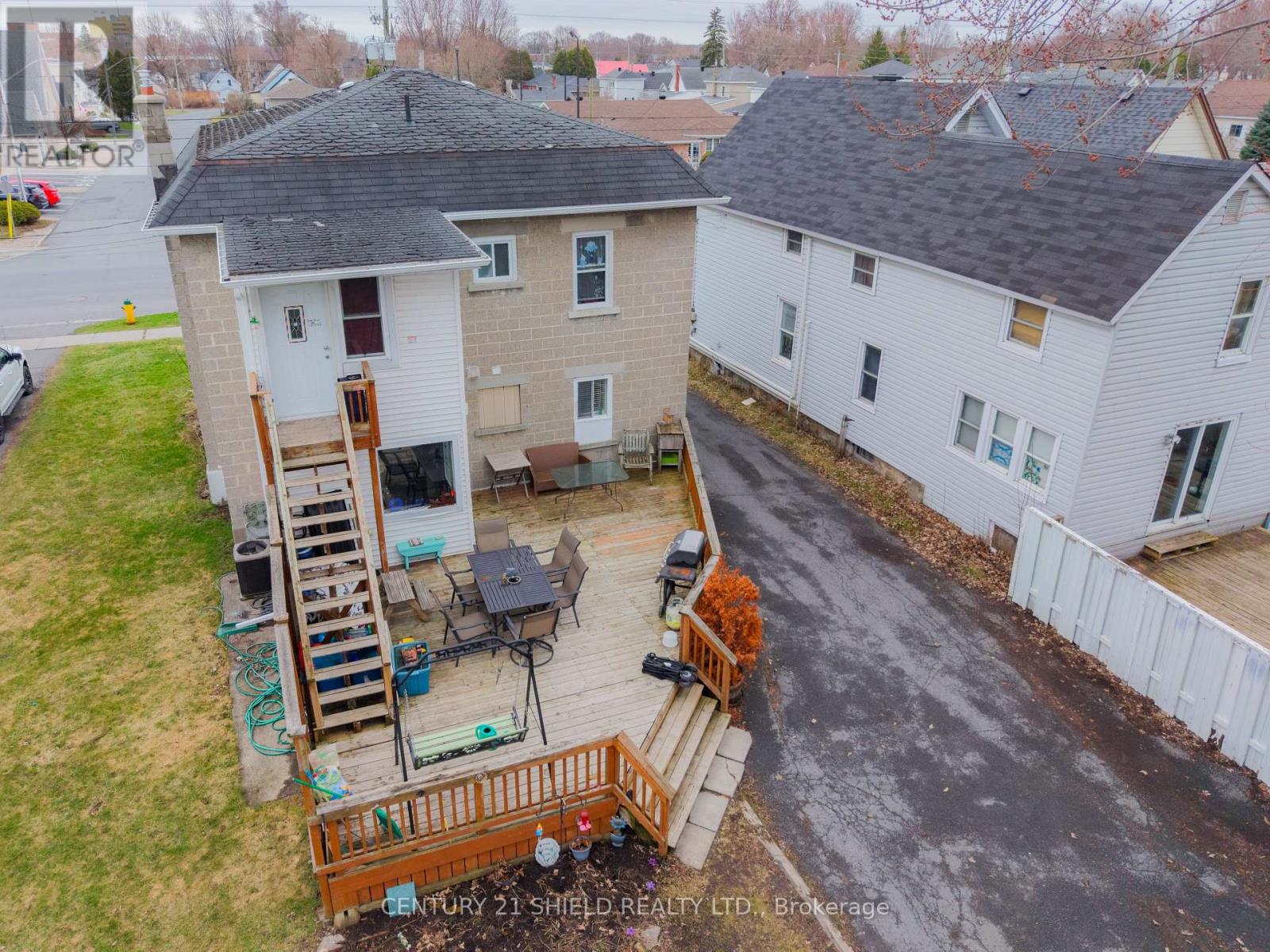25 SEVENTH STREET W, Cornwall, Ontario, K6J2X8 — Photo 6