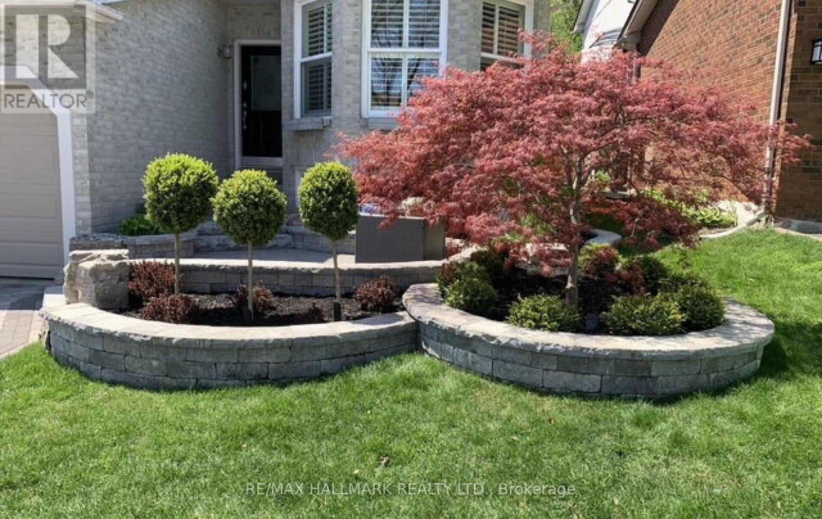 2004 BLAIRWOOD COURT, Pickering (Liverpool), Ontario, L1X2S3 — Photo 2