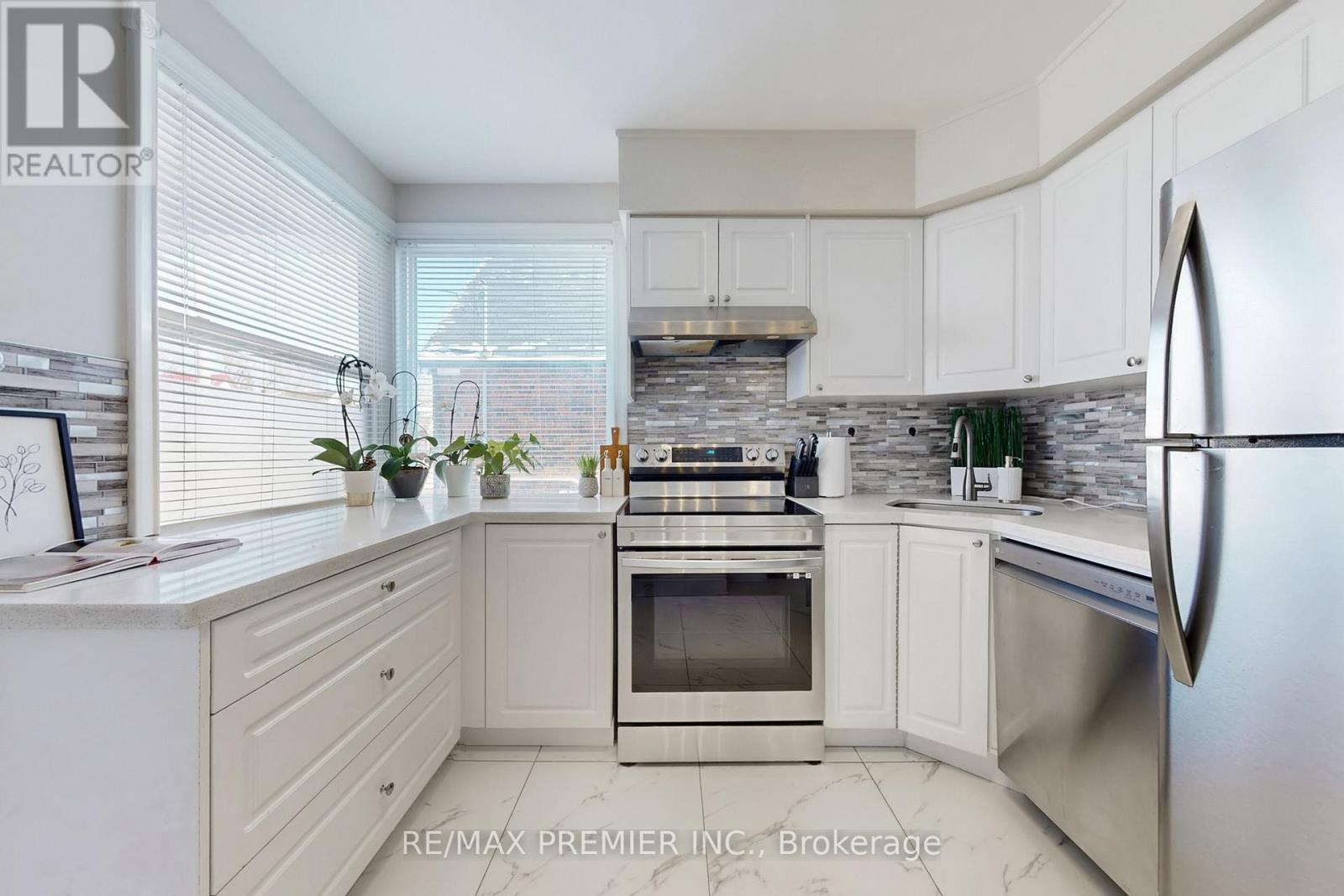 47 AMSTERDAM AVENUE, Toronto (O'Connor-Parkview), Ontario, M4B2B9 — Photo 10