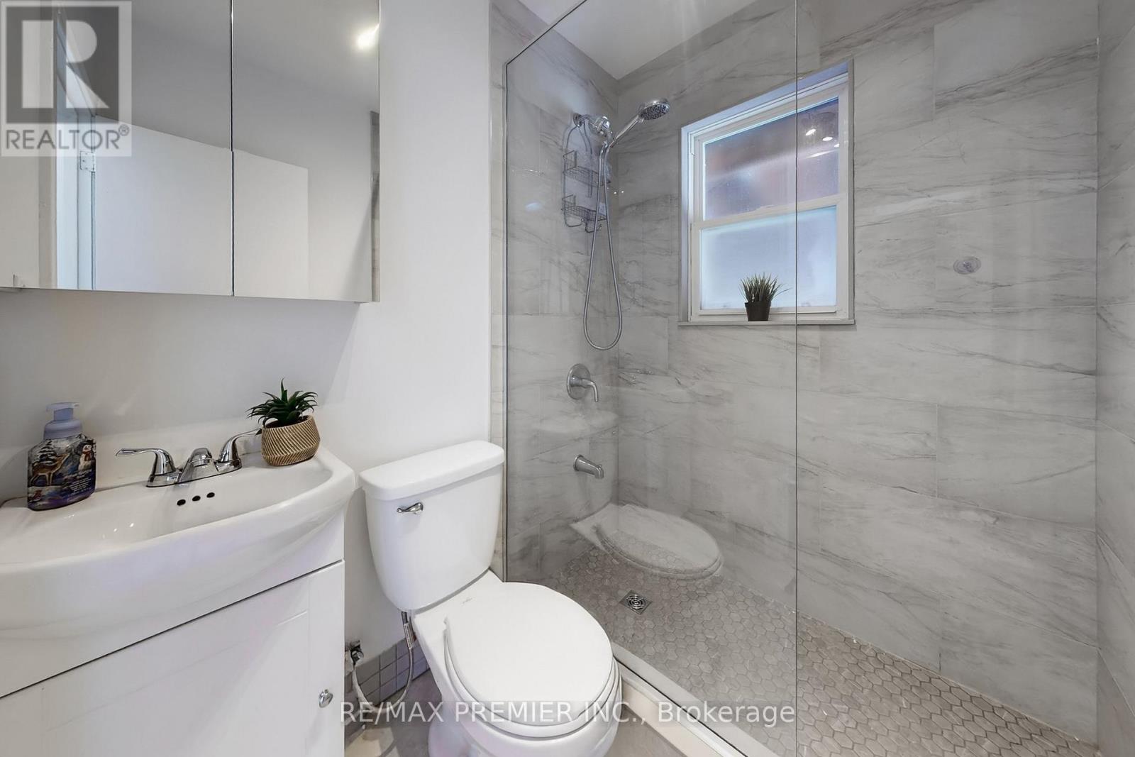 47 AMSTERDAM AVENUE, Toronto (O'Connor-Parkview), Ontario, M4B2B9 — Photo 16