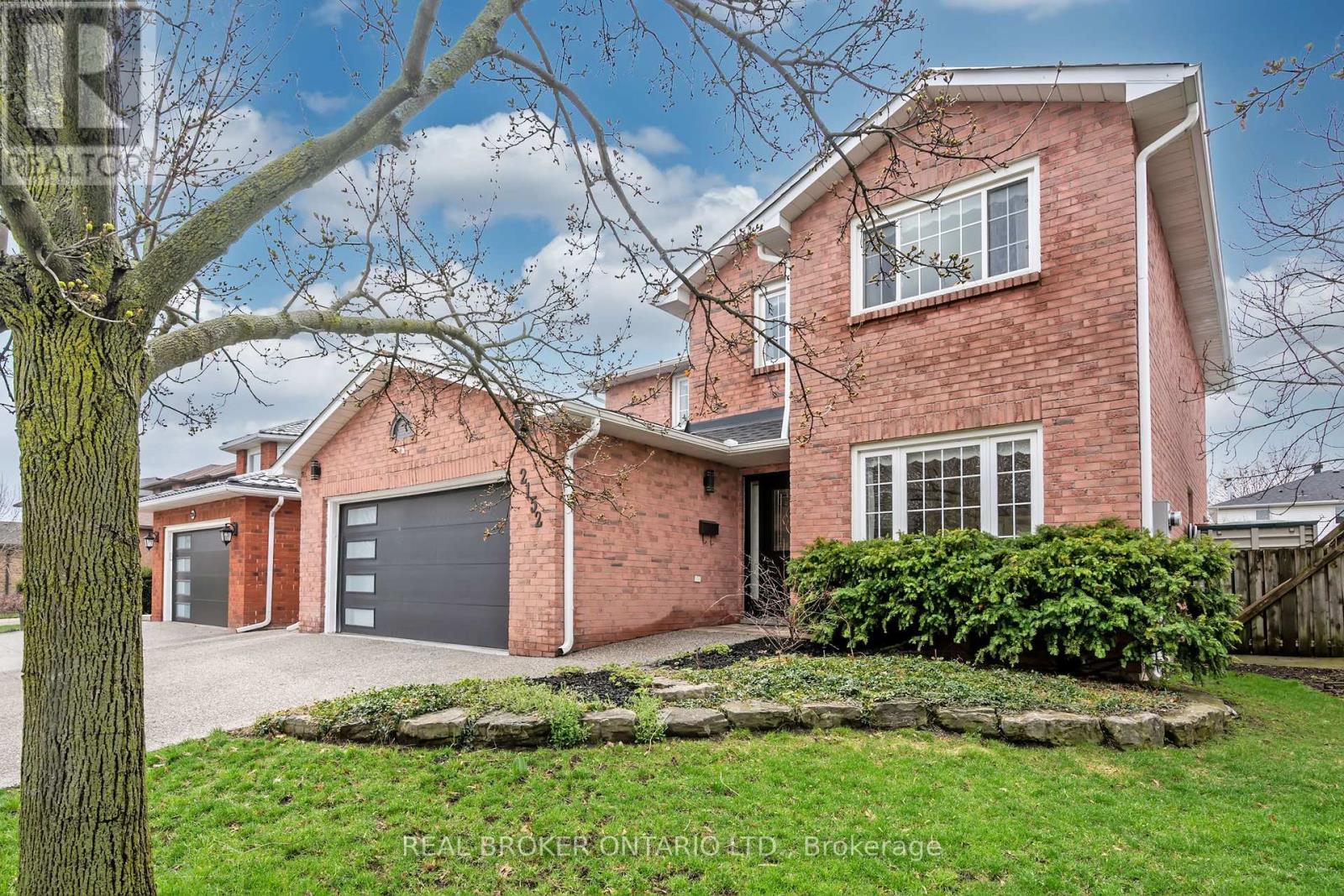 2152 HEIDI AVENUE, Burlington (Headon), Ontario, L7M3X2 — Photo 3