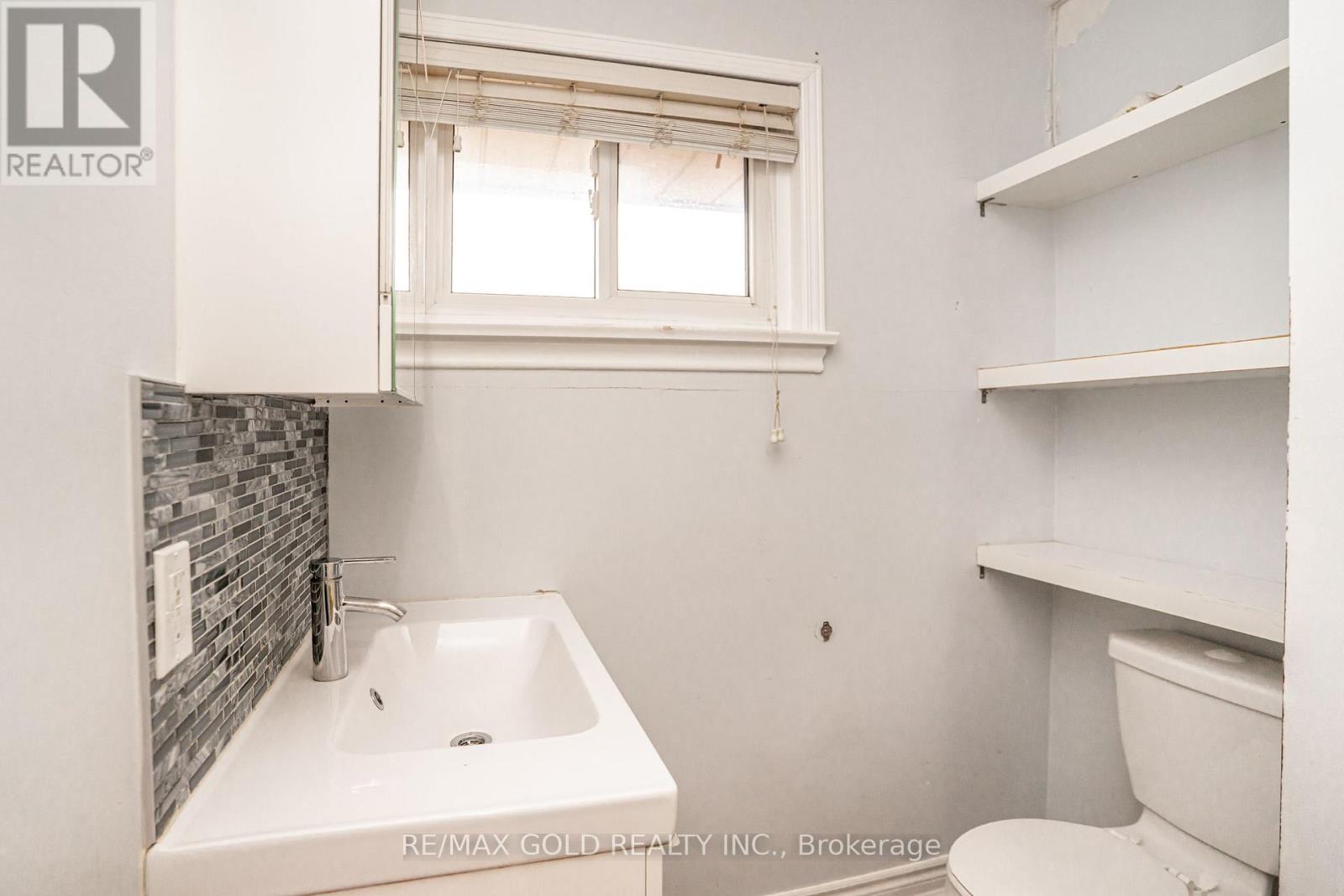 37 CARLYLE CRESCENT, Brampton (Brampton East), Ontario, L6W2Y9 — Photo 21