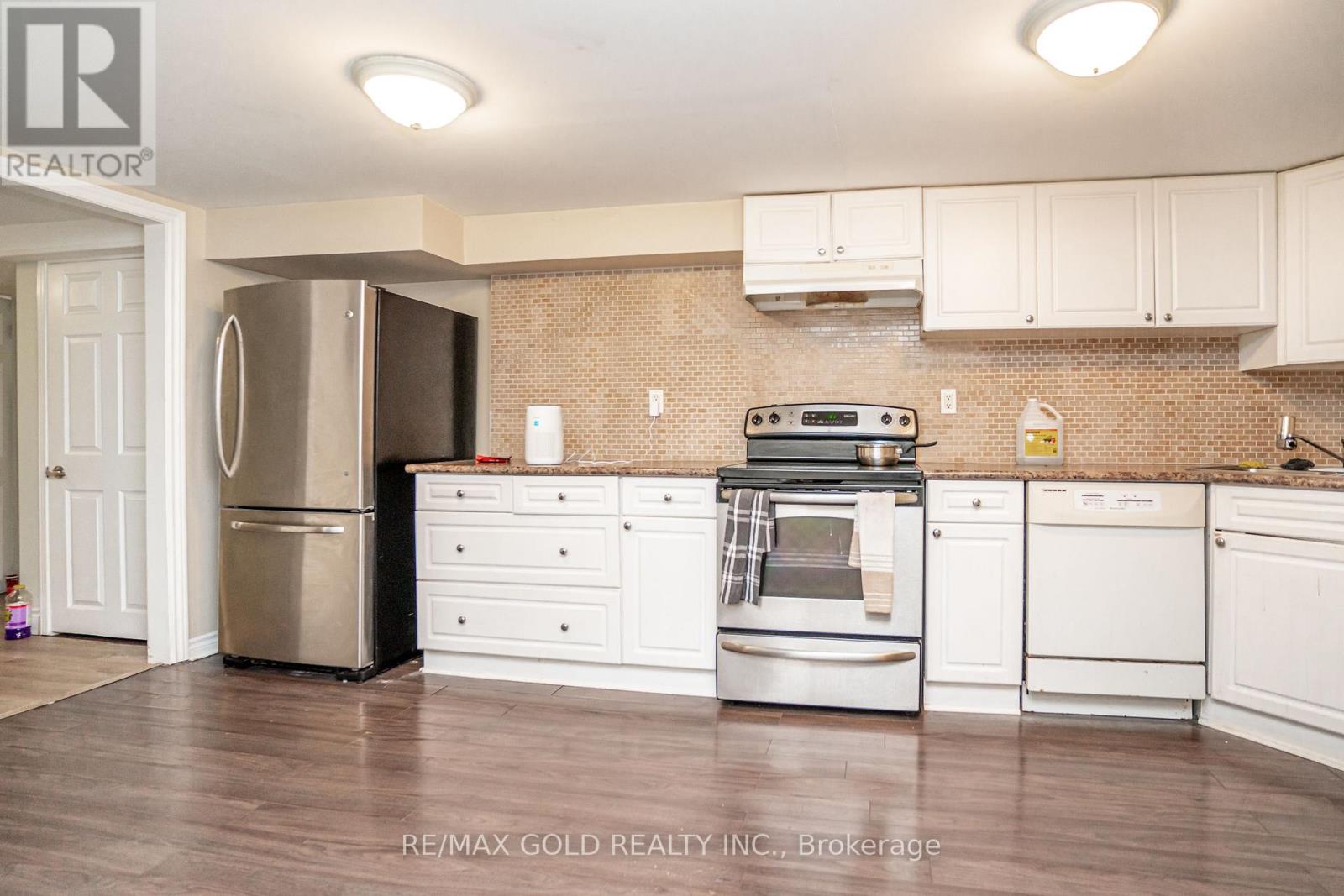 37 CARLYLE CRESCENT, Brampton (Brampton East), Ontario, L6W2Y9 — Photo 29