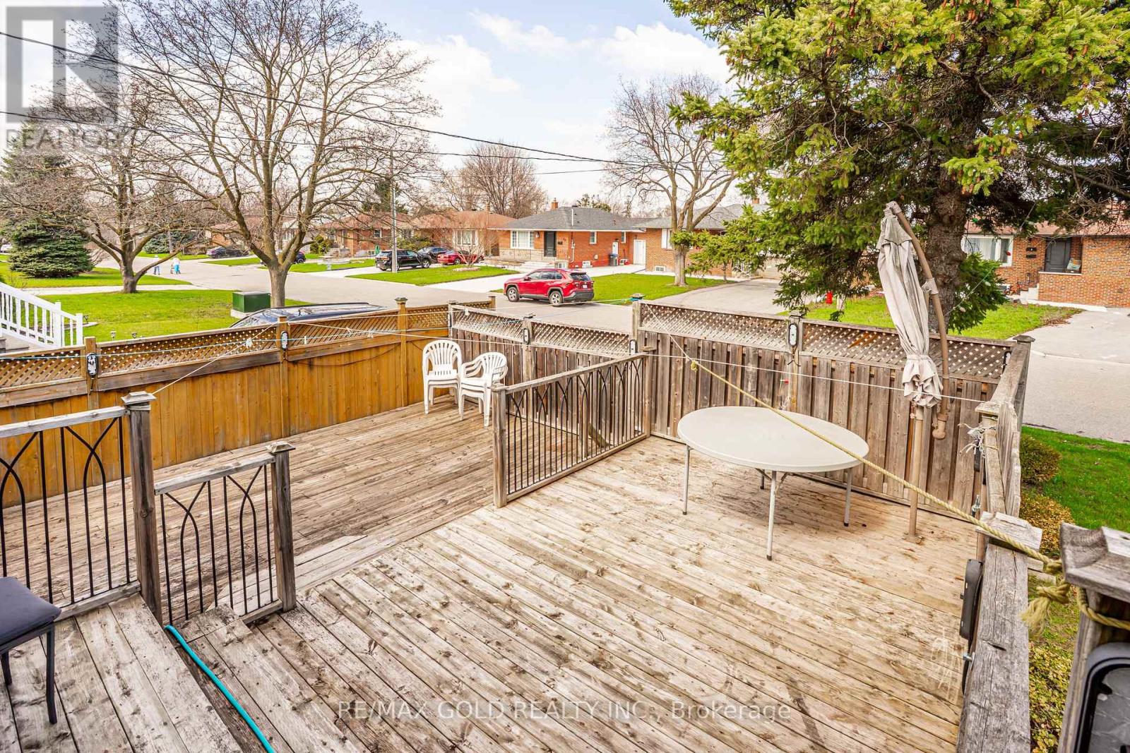 37 CARLYLE CRESCENT, Brampton (Brampton East), Ontario, L6W2Y9 — Photo 40