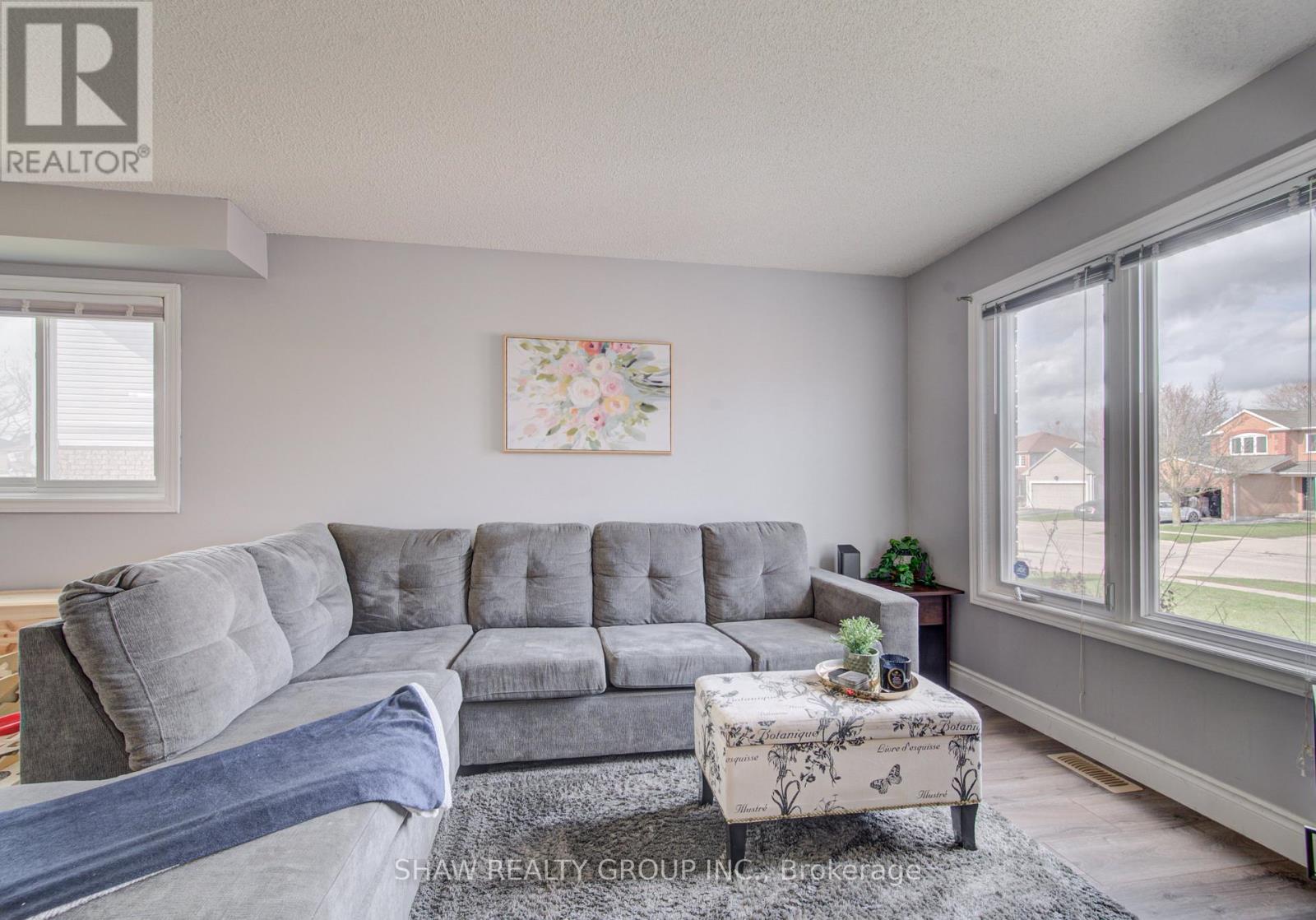 334 CHRISTOPHER DRIVE, Cambridge, Ontario, N1P1B9 — Photo 11