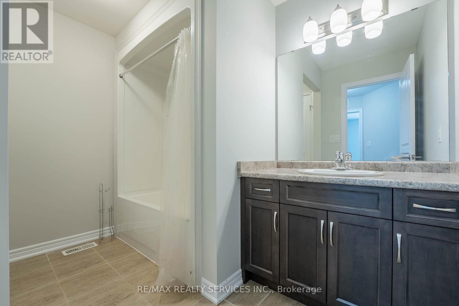 7619 GREEN VISTA GATE, Niagara Falls (Oldfield), Ontario, L2G0A8 — Photo 31