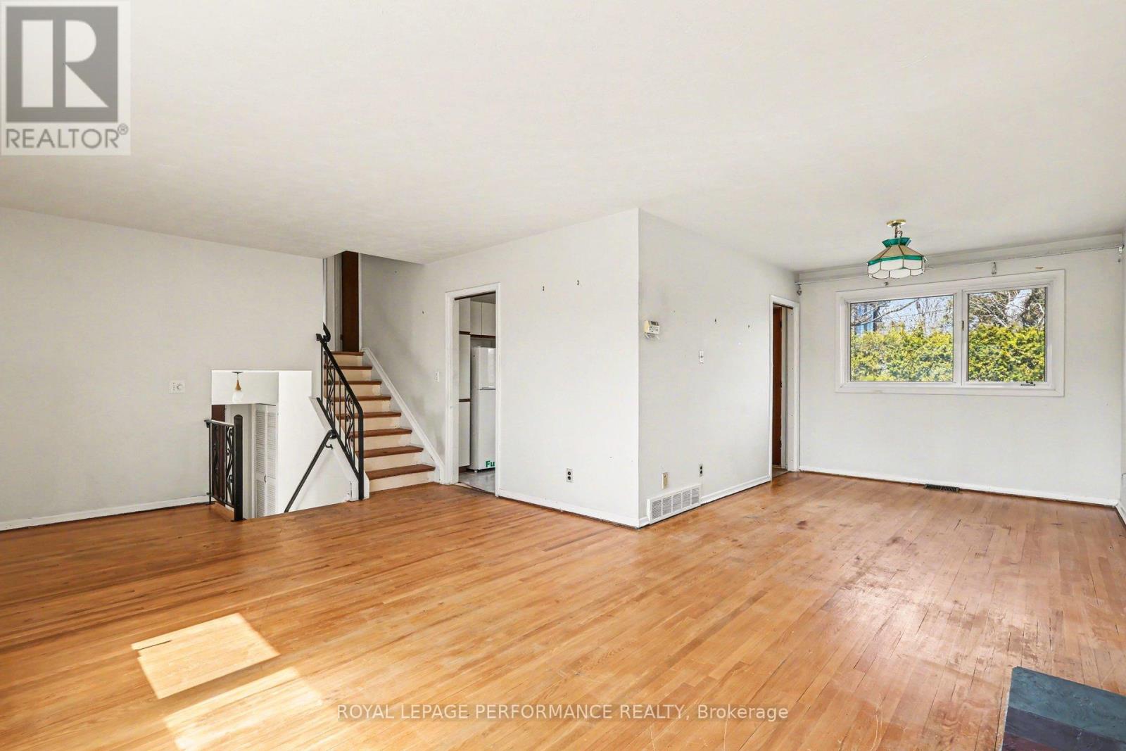 767 CROSS AVENUE, Ottawa, Ontario, K1G3C9 — Photo 5