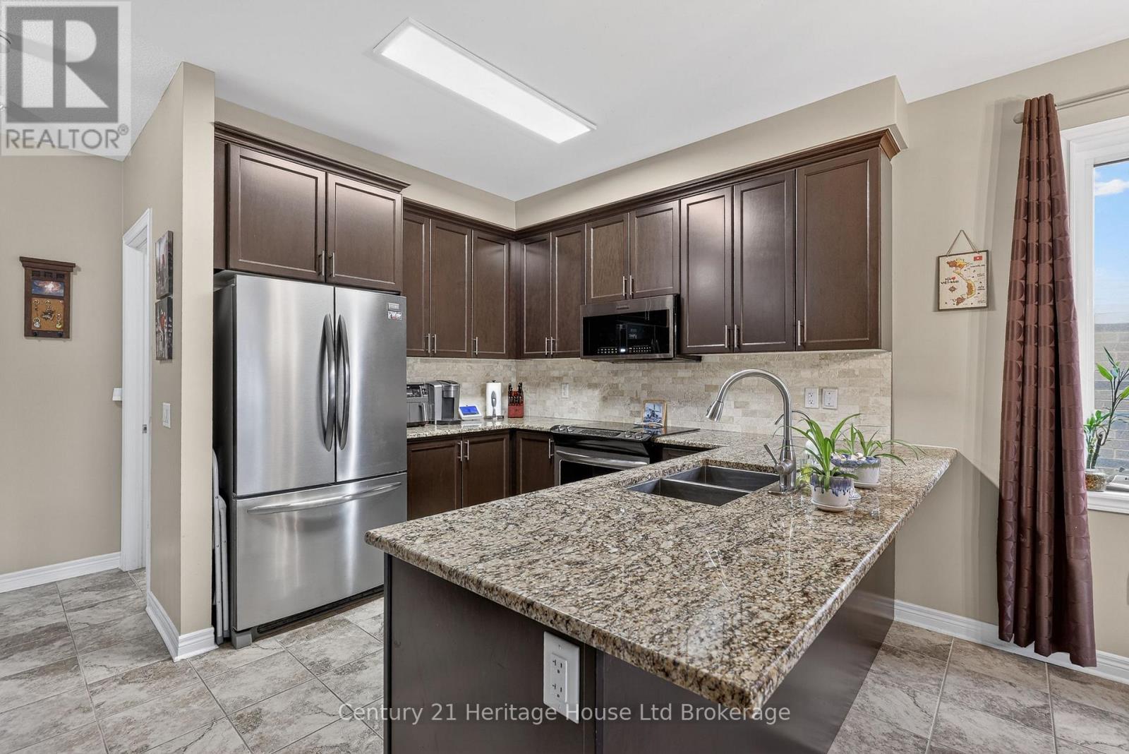 228 PALMER LANE, Woodstock (Woodstock - North), Ontario, N4T0G5 — Photo 9