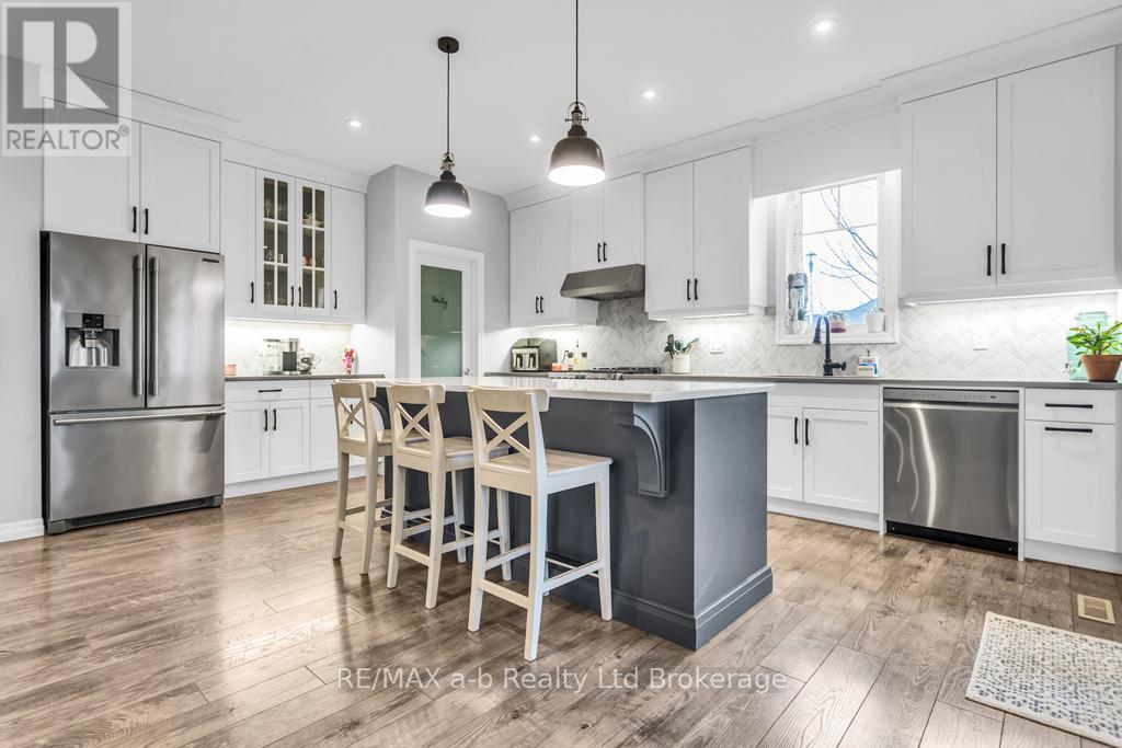 241 WILSON AVENUE, Tillsonburg, Ontario, N4G0H4 — Photo 10