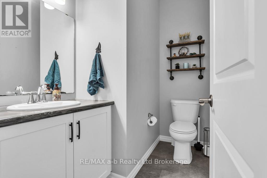 241 WILSON AVENUE, Tillsonburg, Ontario, N4G0H4 — Photo 20