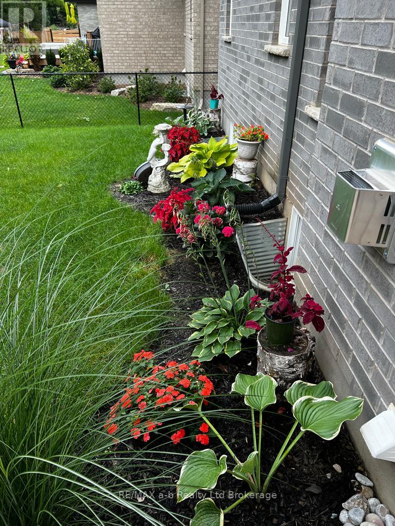 241 WILSON AVENUE, Tillsonburg, Ontario, N4G0H4 — Photo 30