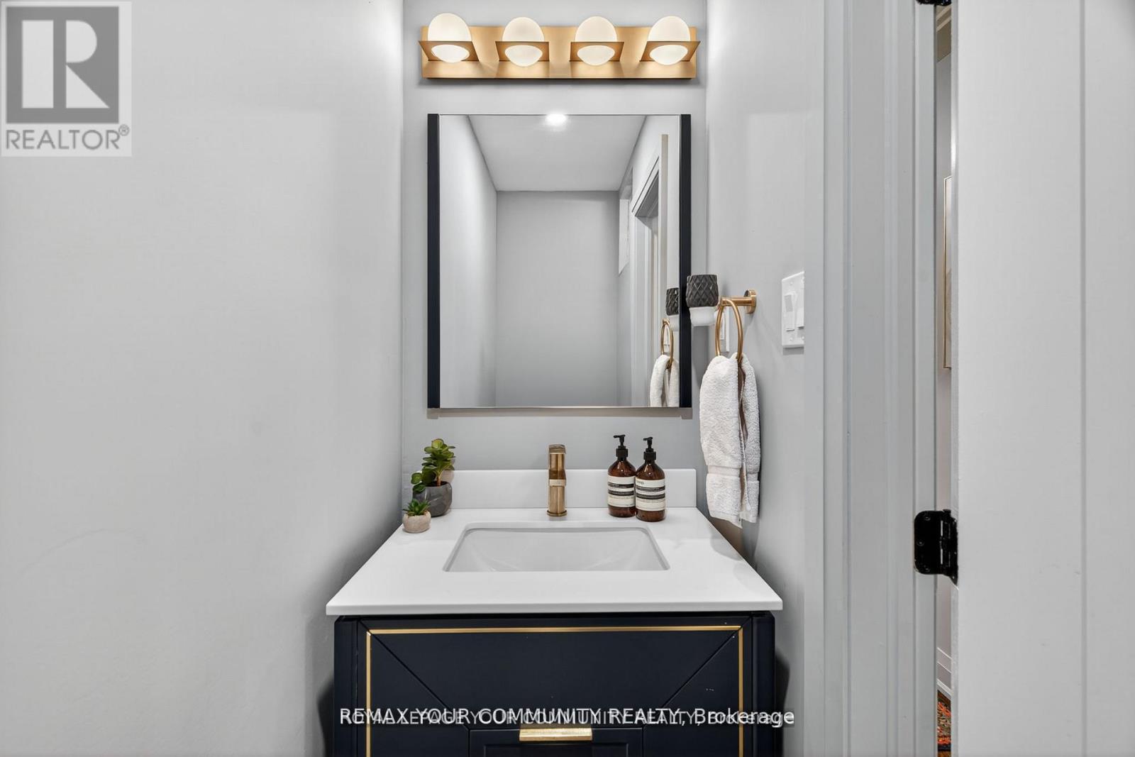 105 ORCHARD HEIGHTS BOULEVARD, Aurora (Aurora Heights), Ontario, L4G2Z8 — Photo 12