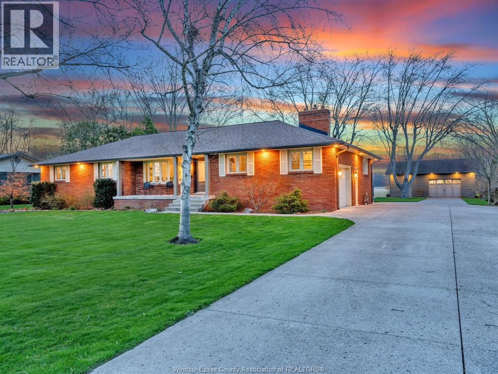 2740 BOUFFARD, LaSalle, Ontario, N9H1W2 — Photo 2