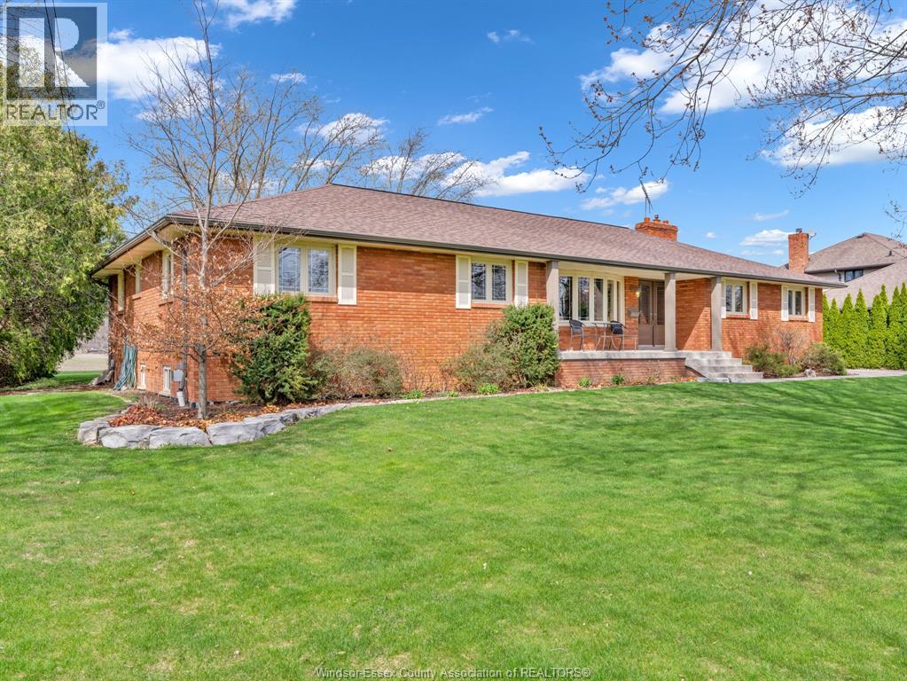 2740 BOUFFARD, LaSalle, Ontario, N9H1W2 — Photo 4