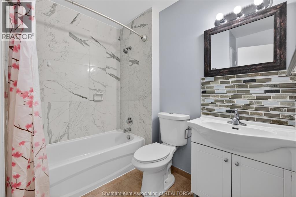 202 CAMPUS PARKWAY Unit# 306, Chatham, Ontario, N7M4Y1 — Photo 12