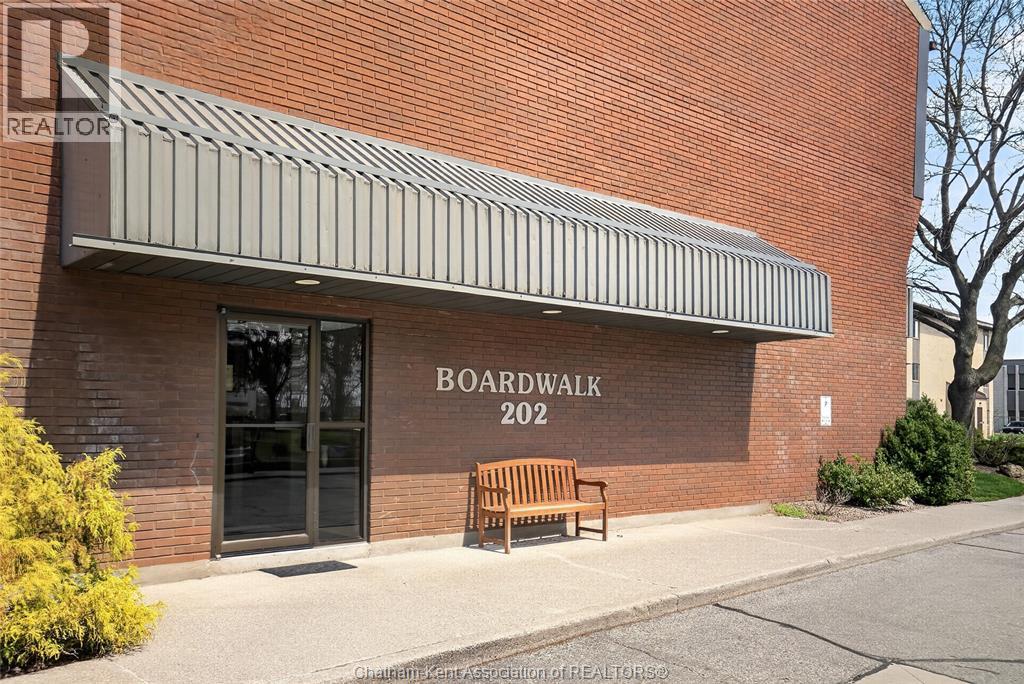 202 CAMPUS PARKWAY Unit# 306, Chatham, Ontario, N7M4Y1 — Photo 23