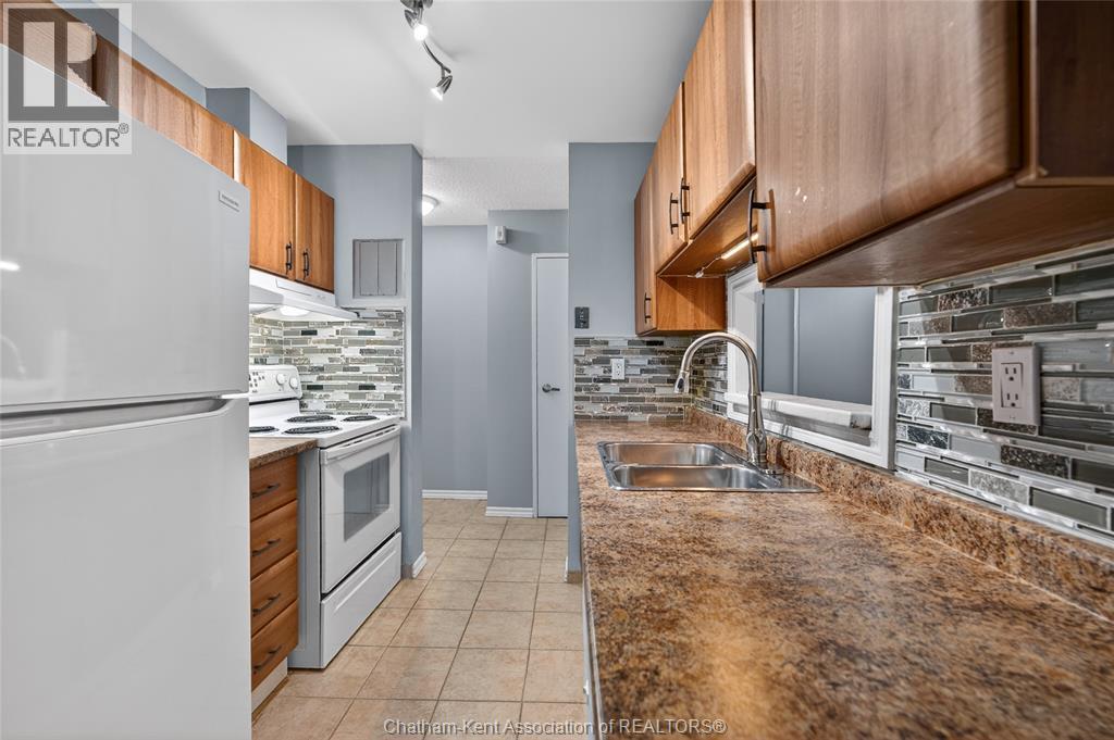 202 CAMPUS PARKWAY Unit# 306, Chatham, Ontario, N7M4Y1 — Photo 5