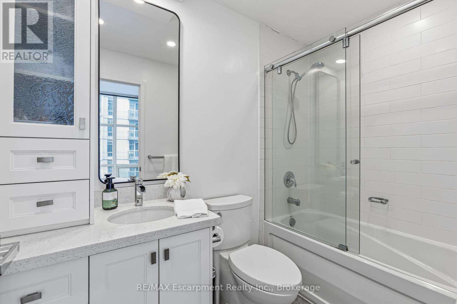 303 - 9 SPADINA AVENUE, Toronto (Waterfront Communities), Ontario, M5V3V5 — Photo 13