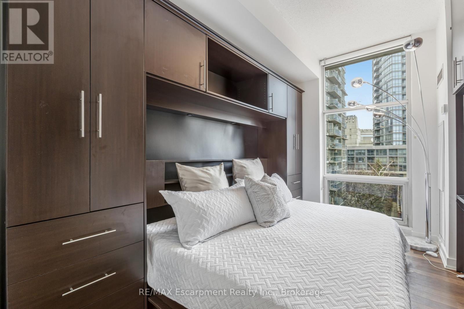 303 - 9 SPADINA AVENUE, Toronto (Waterfront Communities), Ontario, M5V3V5 — Photo 14