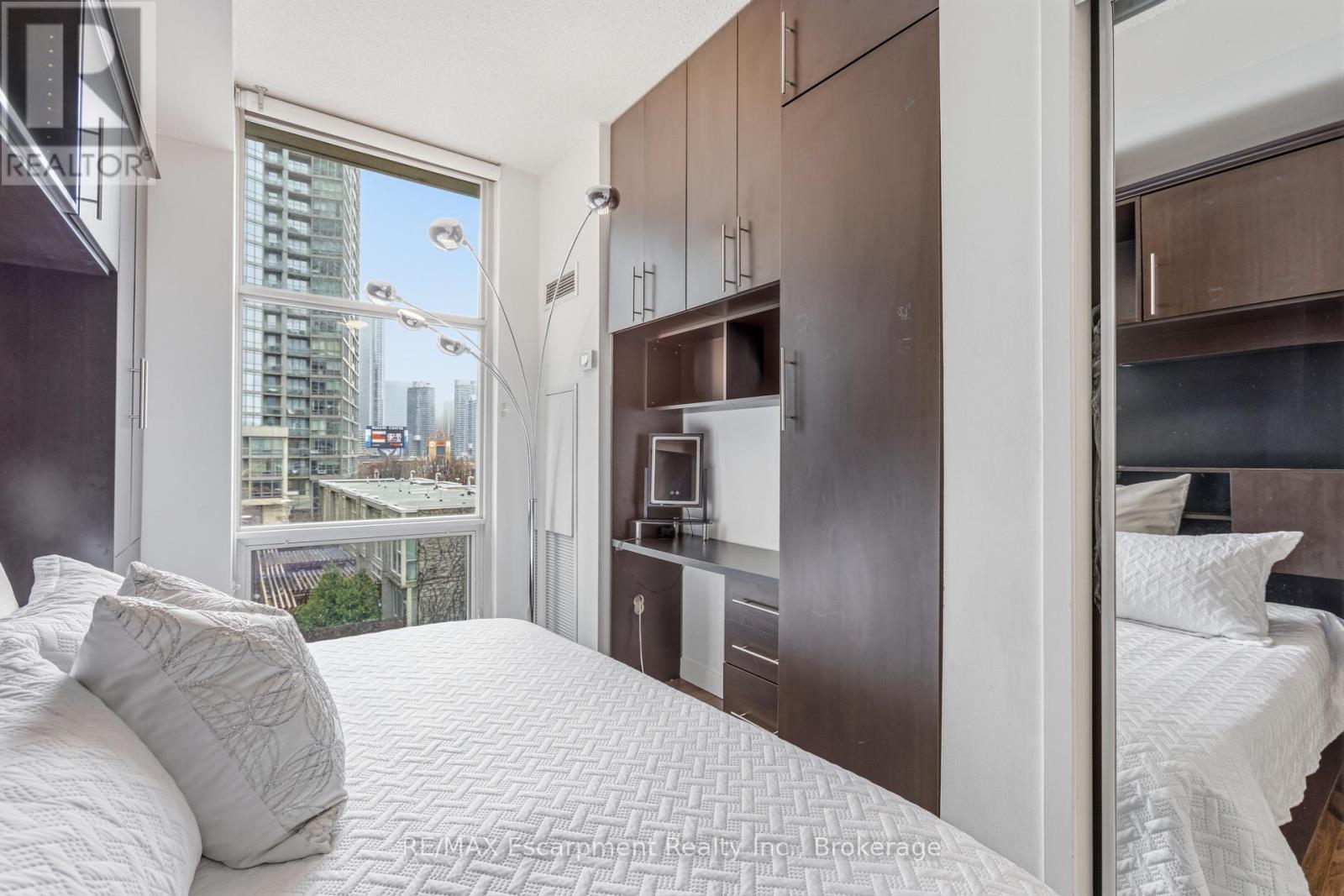 303 - 9 SPADINA AVENUE, Toronto (Waterfront Communities), Ontario, M5V3V5 — Photo 17