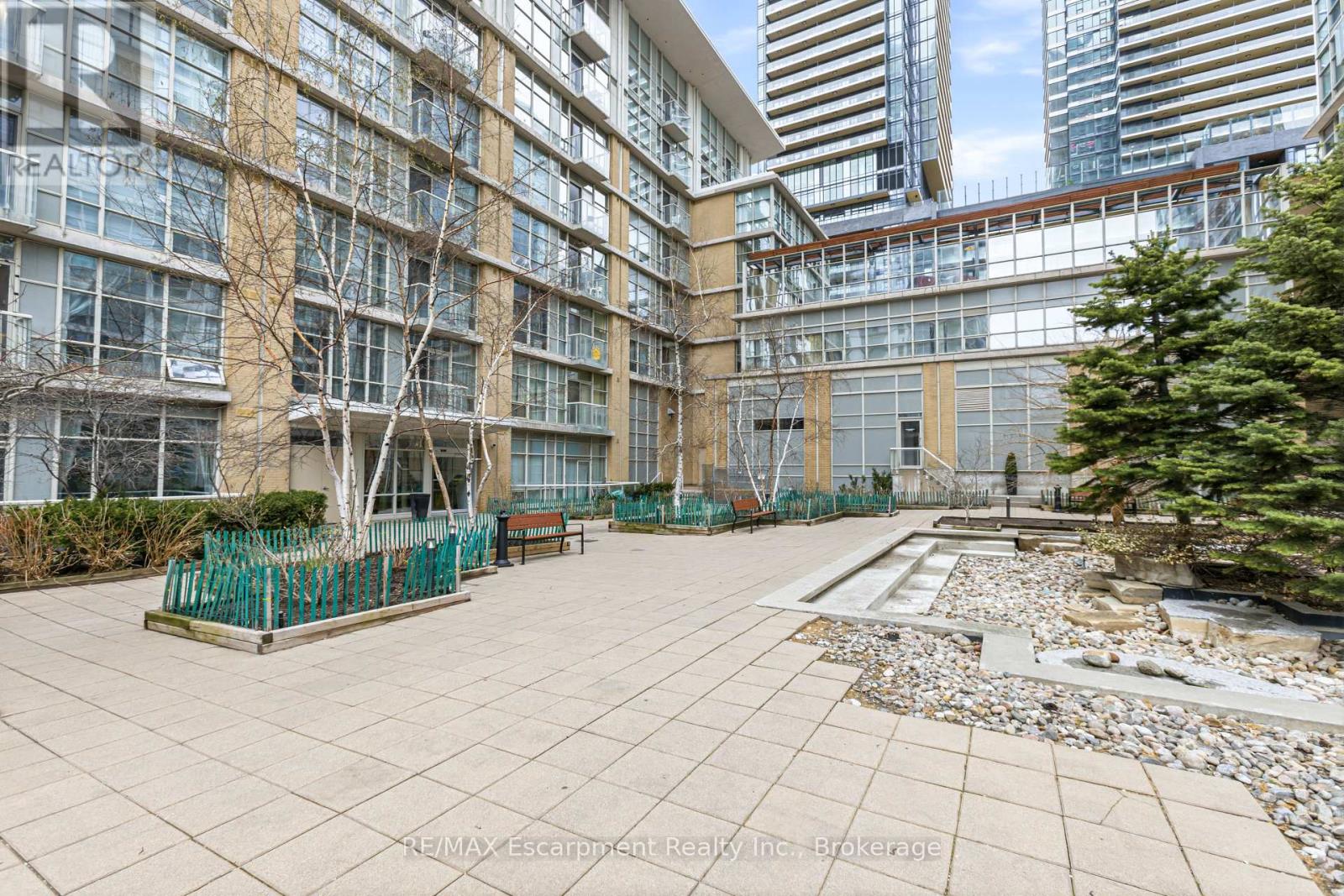 303 - 9 SPADINA AVENUE, Toronto (Waterfront Communities), Ontario, M5V3V5 — Photo 3