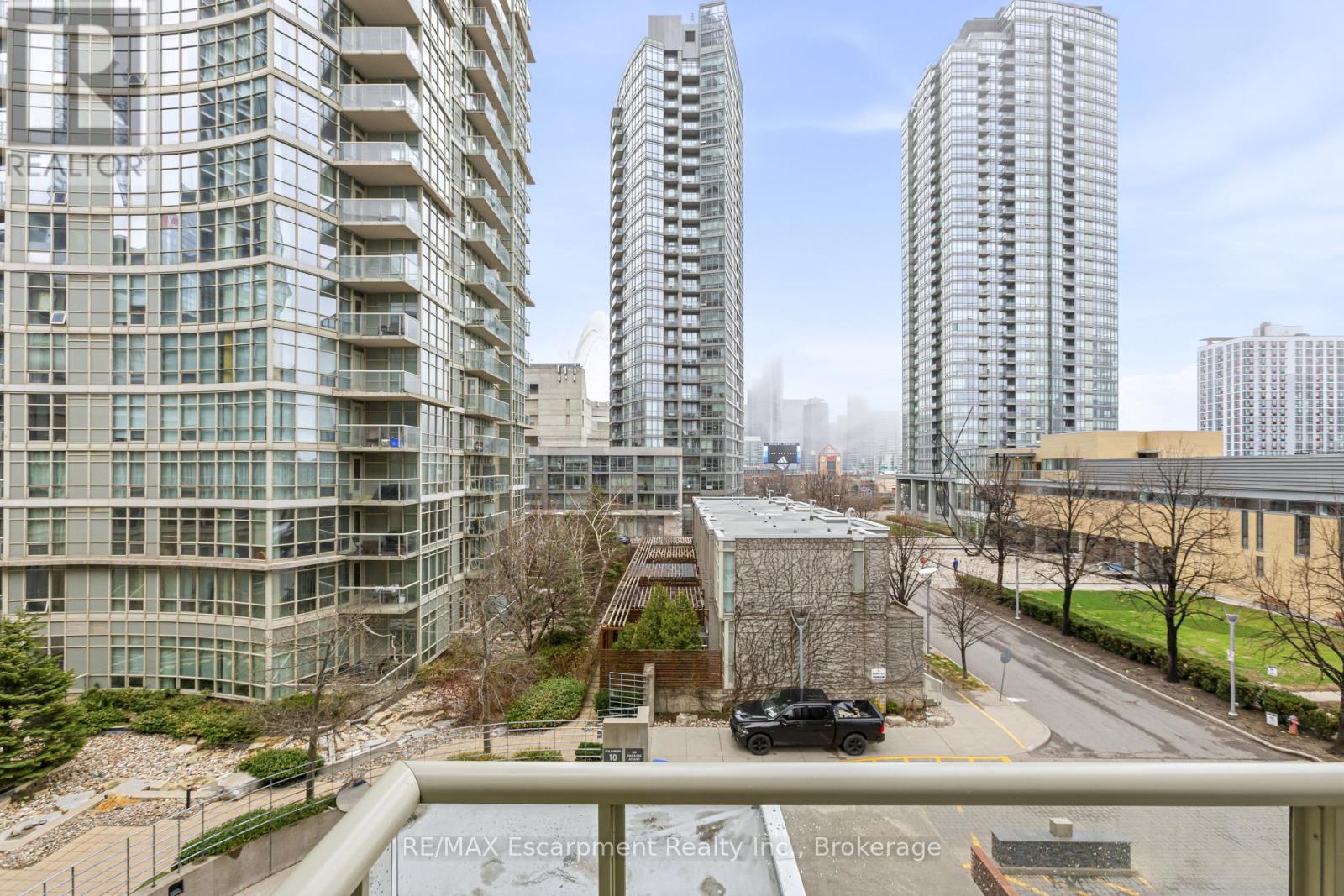 303 - 9 SPADINA AVENUE, Toronto (Waterfront Communities), Ontario, M5V3V5 — Photo 32