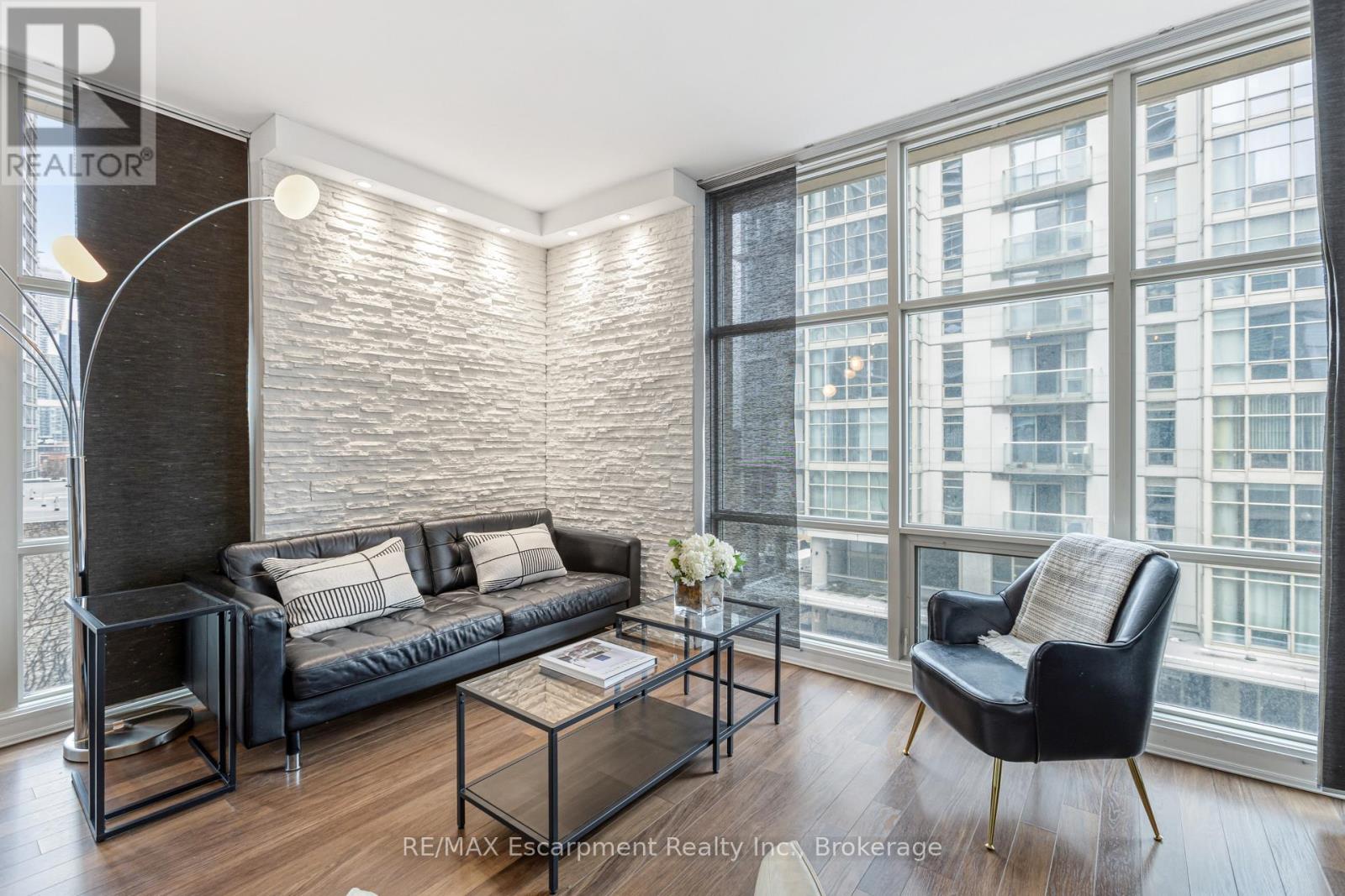 303 - 9 SPADINA AVENUE, Toronto (Waterfront Communities), Ontario, M5V3V5 — Photo 9