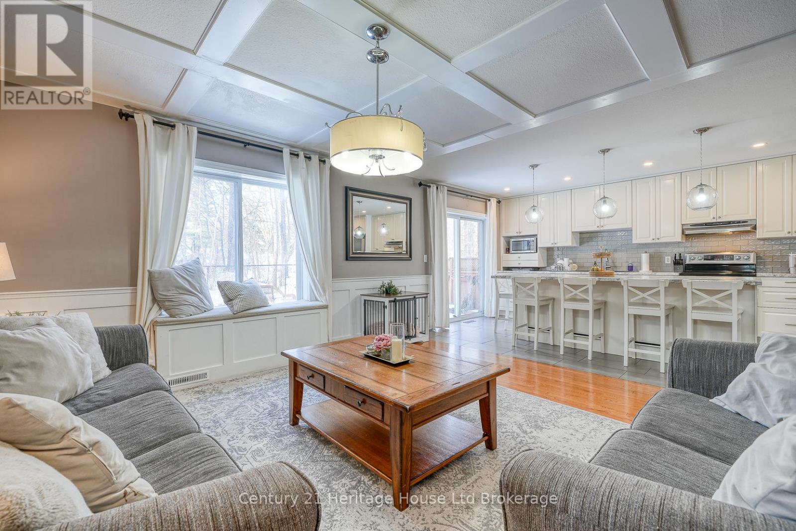 18 POTTERS WAY, Woodstock (Woodstock - South), Ontario, N4S8Z5 — Photo 7