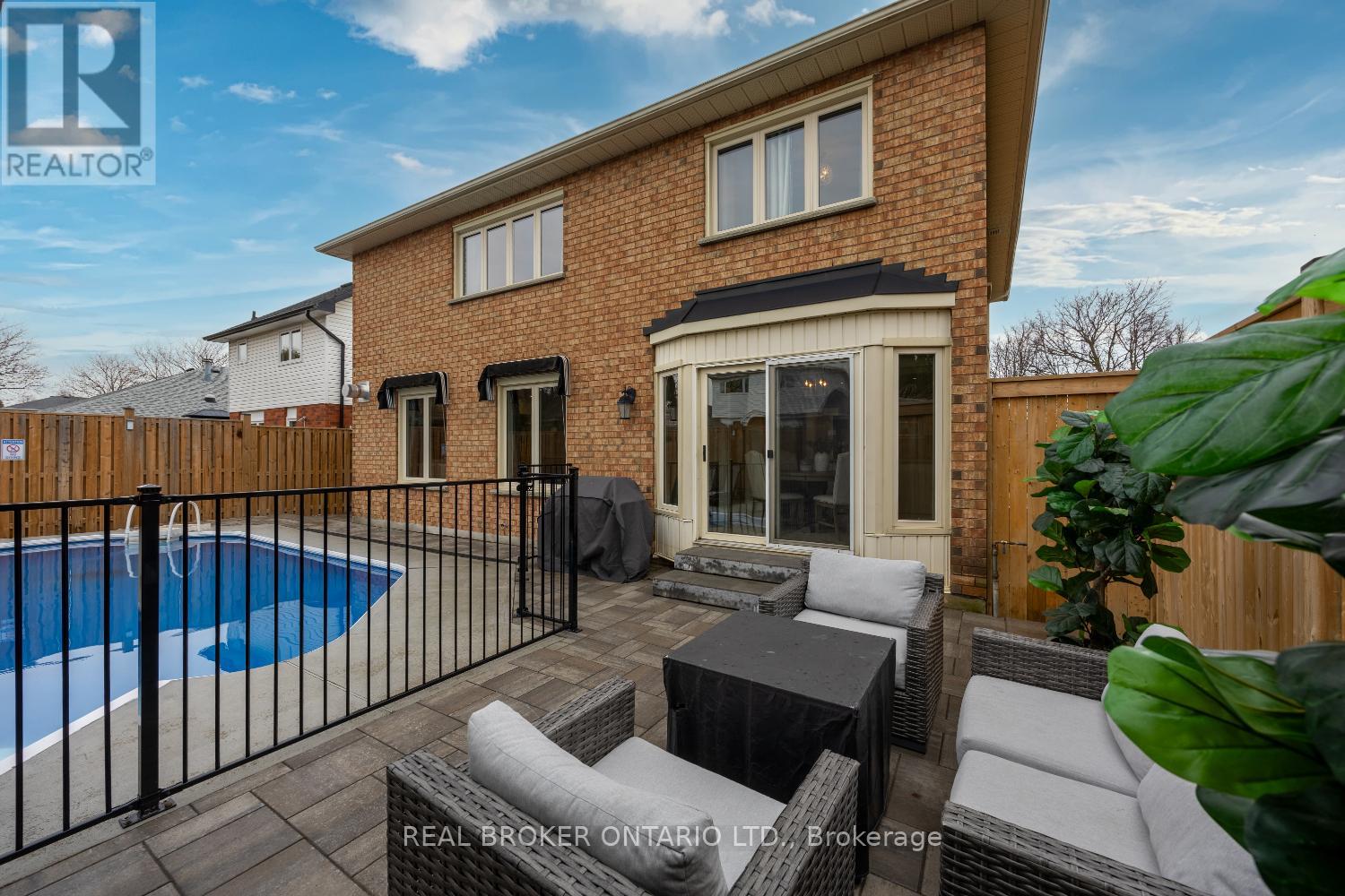 55 MULL CRESCENT, Clarington (Courtice), Ontario, L1E2E2 — Photo 44