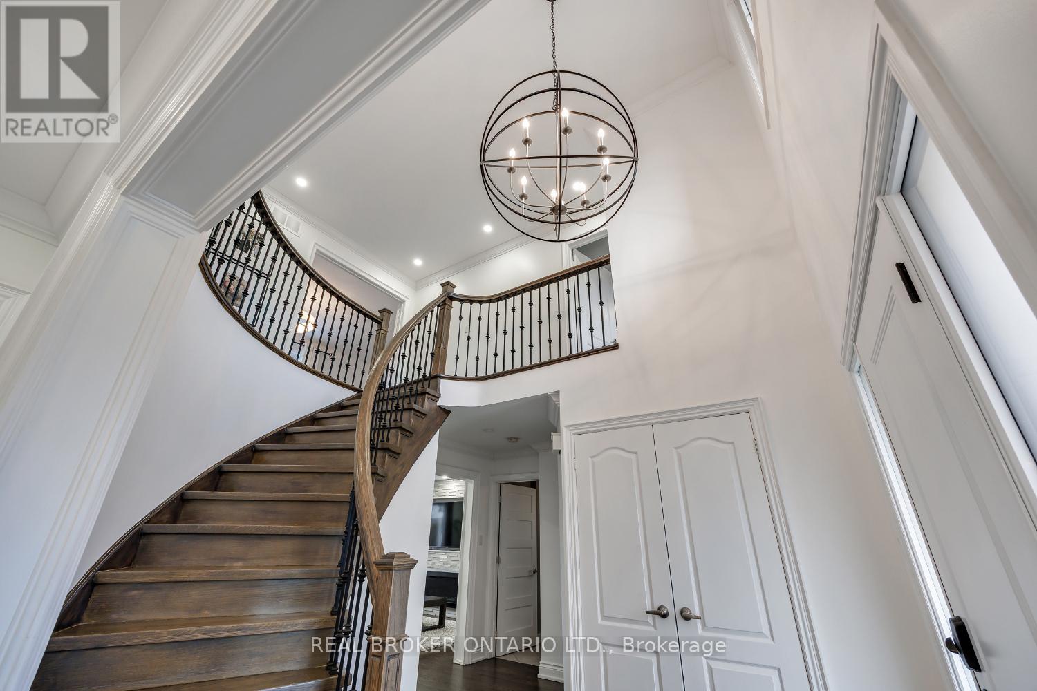 55 MULL CRESCENT, Clarington (Courtice), Ontario, L1E2E2 — Photo 6