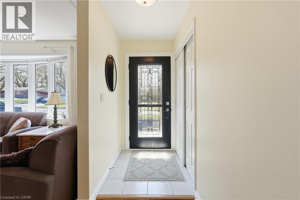 55 BERKLEY Crescent, Simcoe, Ontario, N3Y4M7 — Photo 5