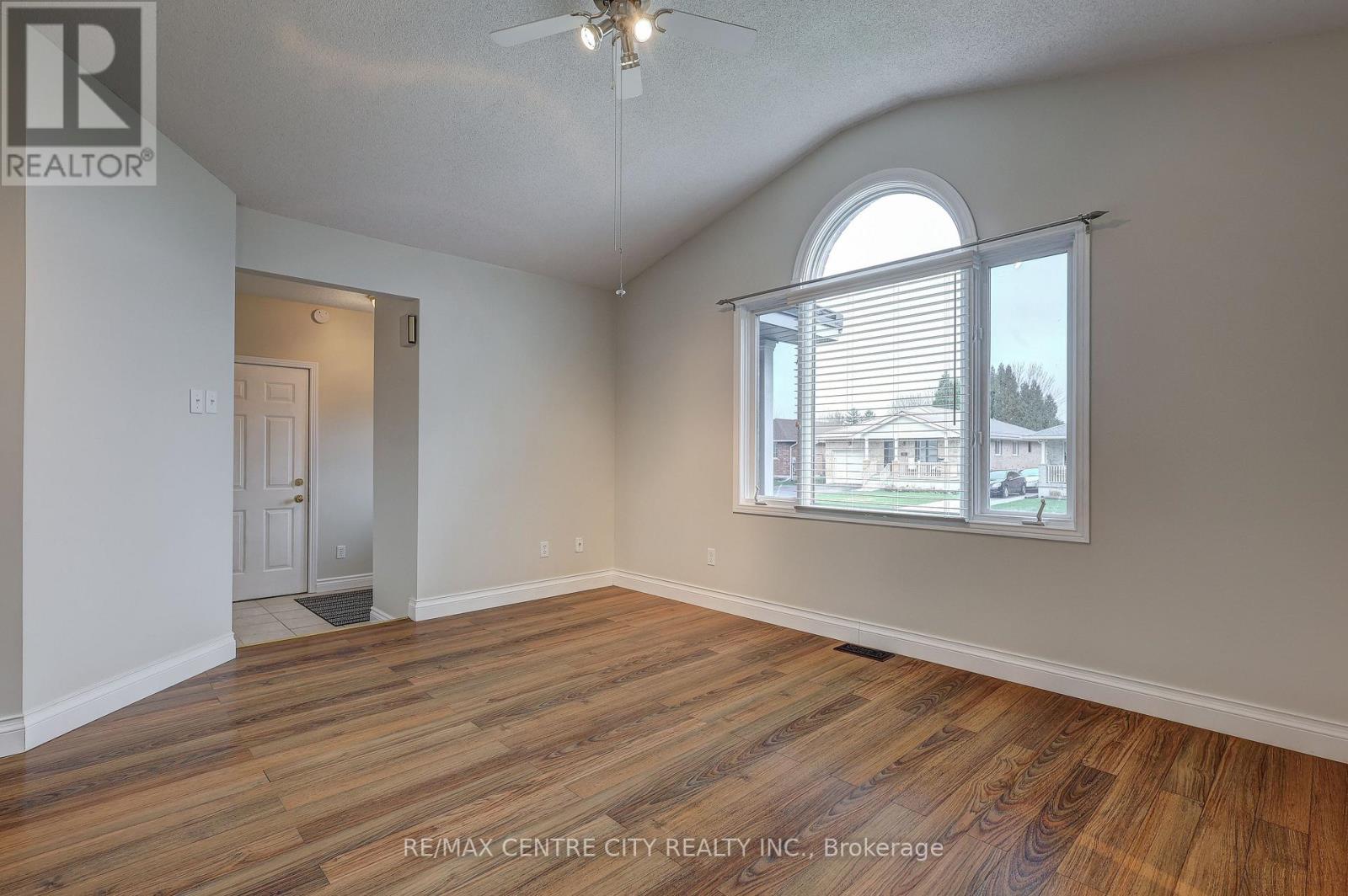 42 OLDEWOOD CRESCENT, St. Thomas, Ontario, N5R6B2 — Photo 13