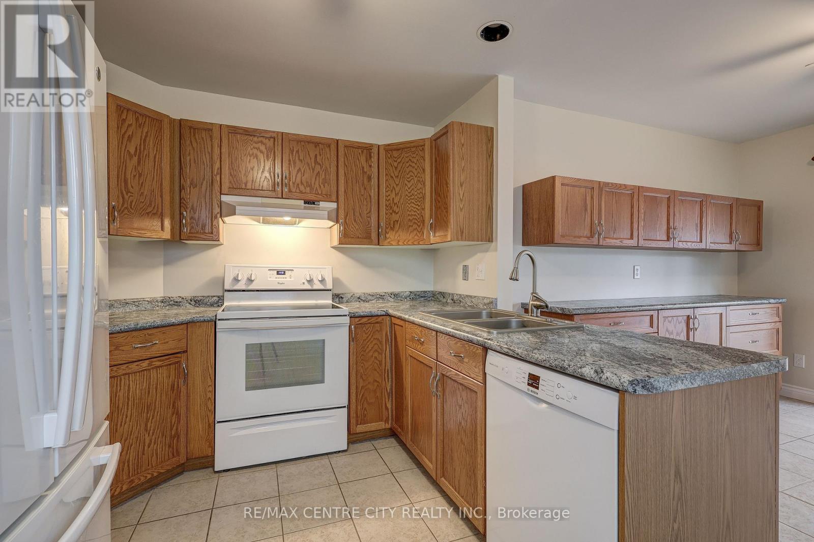 42 OLDEWOOD CRESCENT, St. Thomas, Ontario, N5R6B2 — Photo 28