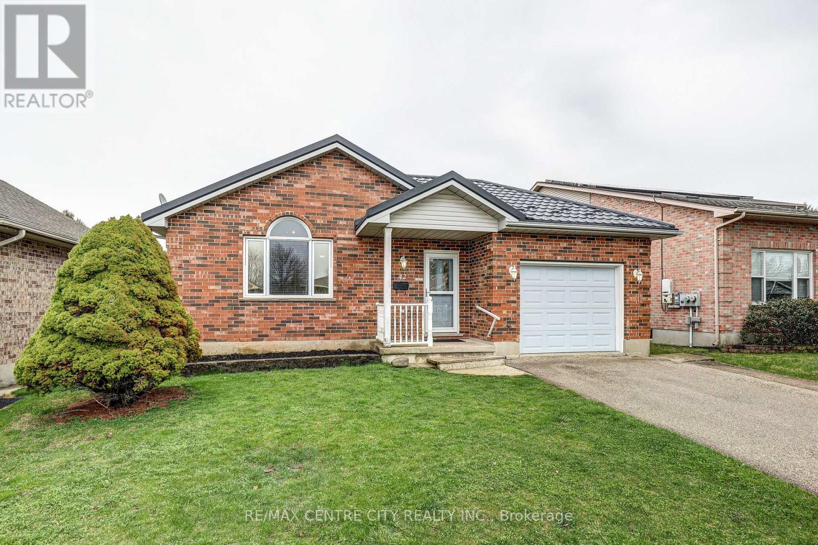 42 OLDEWOOD CRESCENT, St. Thomas, Ontario, N5R6B2 — Photo 3
