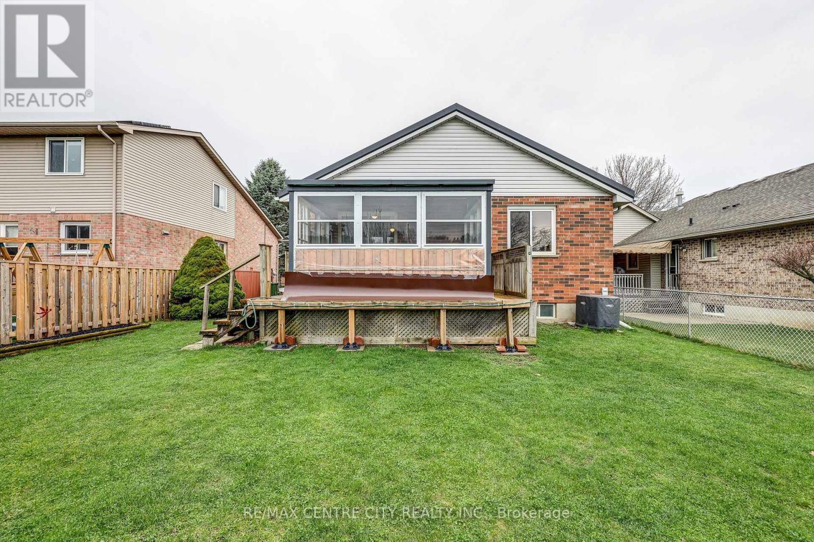 42 OLDEWOOD CRESCENT, St. Thomas, Ontario, N5R6B2 — Photo 44