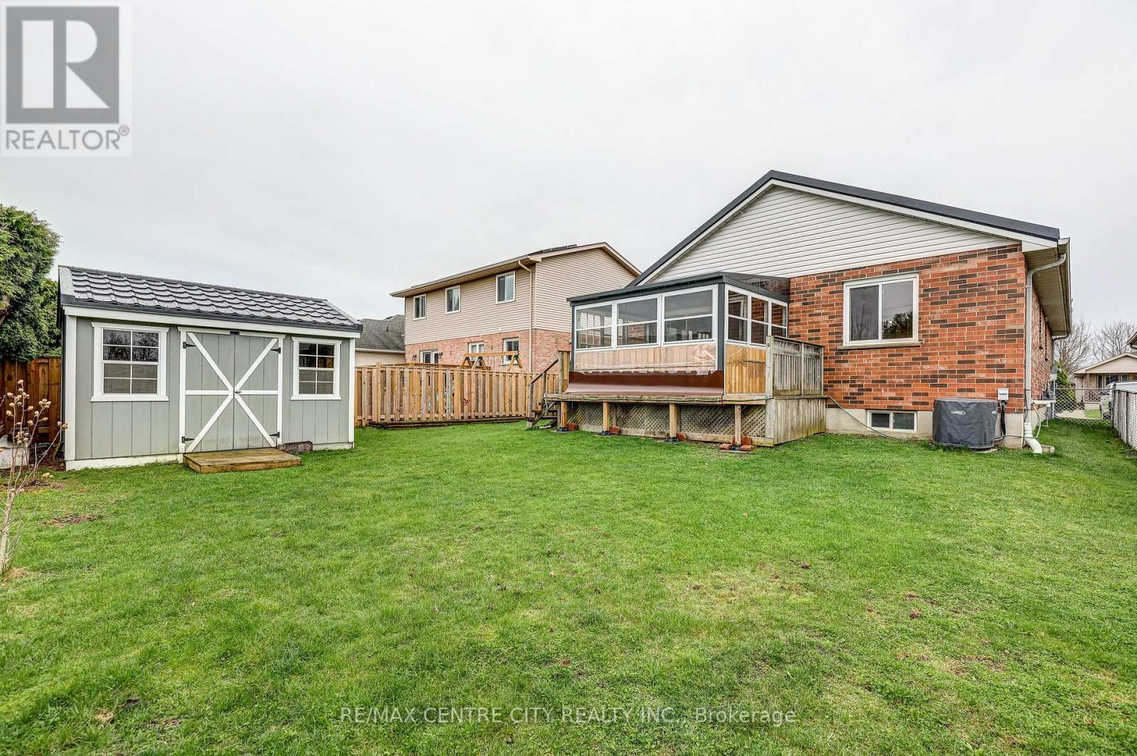 42 OLDEWOOD CRESCENT, St. Thomas, Ontario, N5R6B2 — Photo 46