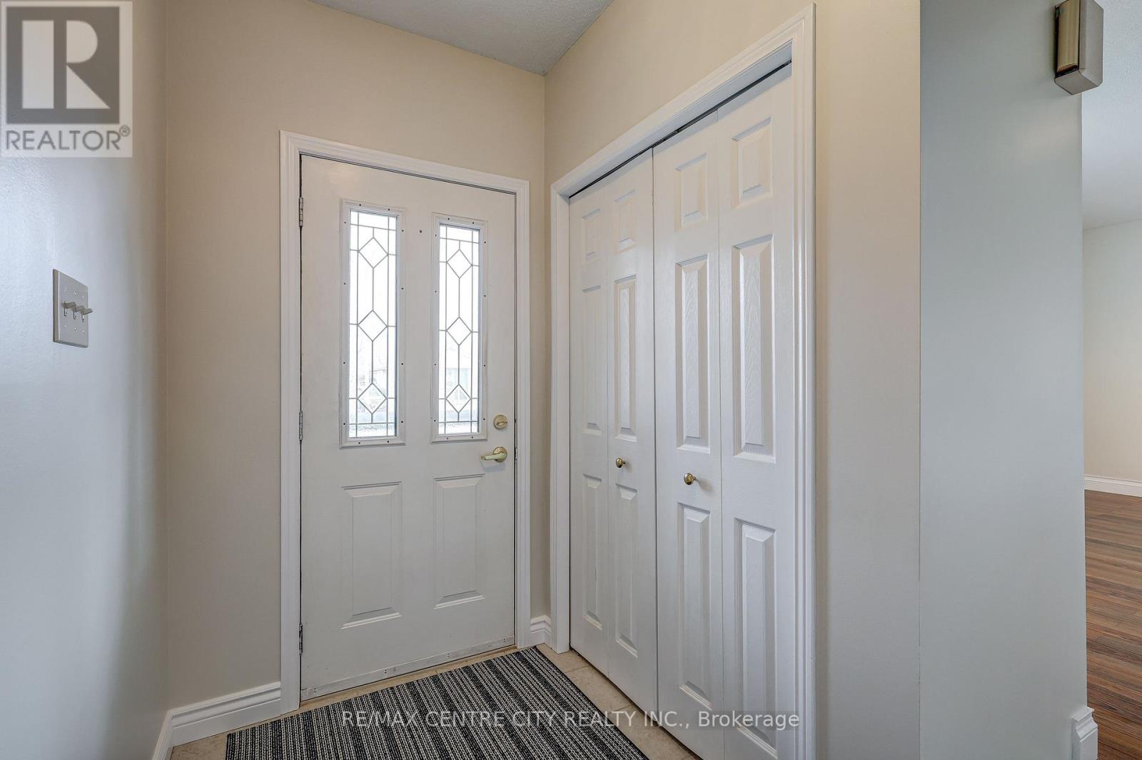 42 OLDEWOOD CRESCENT, St. Thomas, Ontario, N5R6B2 — Photo 5