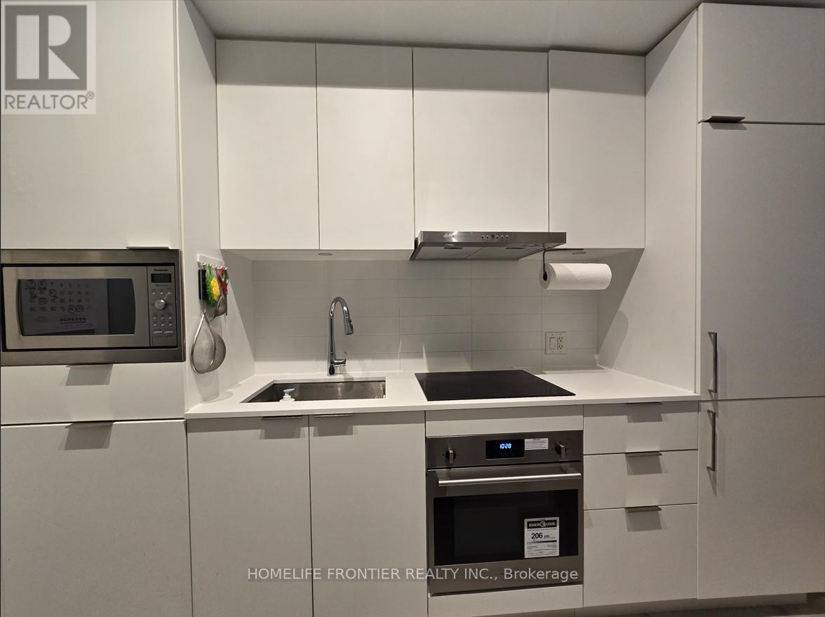 302 - 8 OLYMPIC GARDEN DRIVE, Toronto (Newtonbrook East), Ontario, M2M0B9 — Photo 3