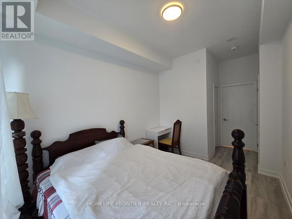 302 - 8 OLYMPIC GARDEN DRIVE, Toronto (Newtonbrook East), Ontario, M2M0B9 — Photo 9