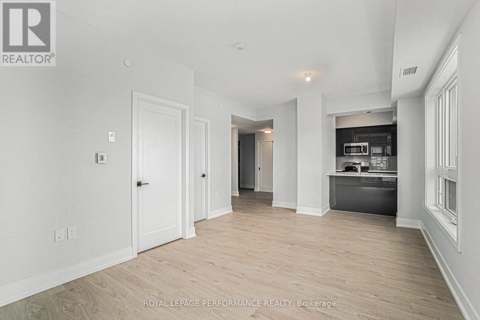 208 - 397 CODD'S ROAD, Ottawa, Ontario, K1K5C7 — Photo 3