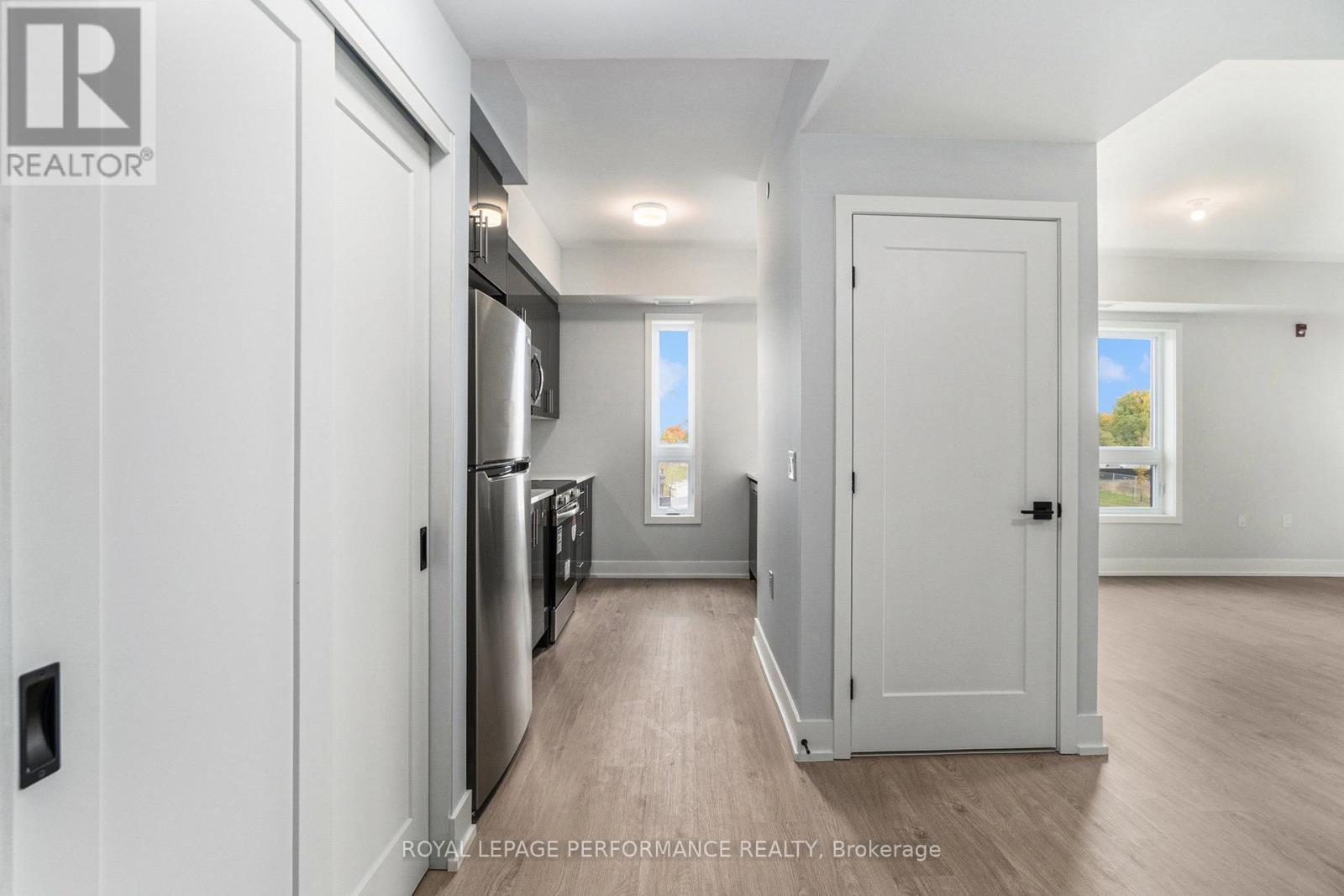 208 - 397 CODD'S ROAD, Ottawa, Ontario, K1K5C7 — Photo 9