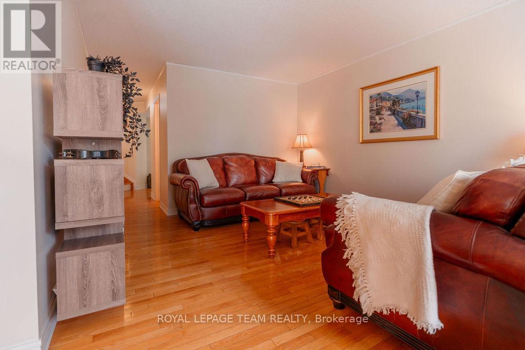 16 PICKWICK DRIVE, Ottawa, Ontario, K2J3G1 — Photo 10