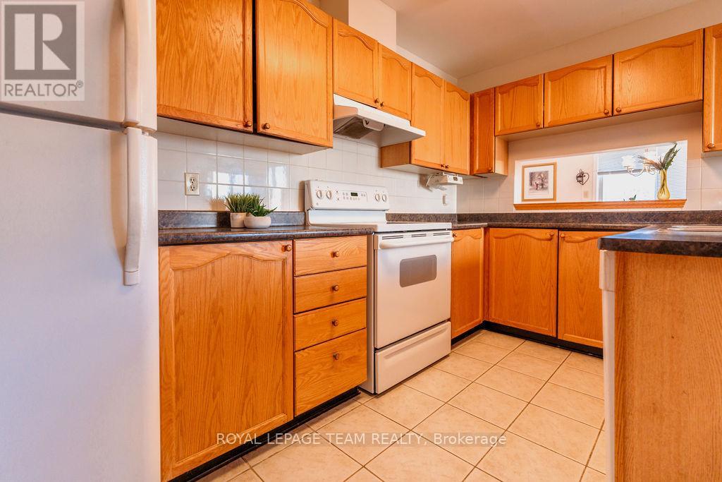 16 PICKWICK DRIVE, Ottawa, Ontario, K2J3G1 — Photo 16