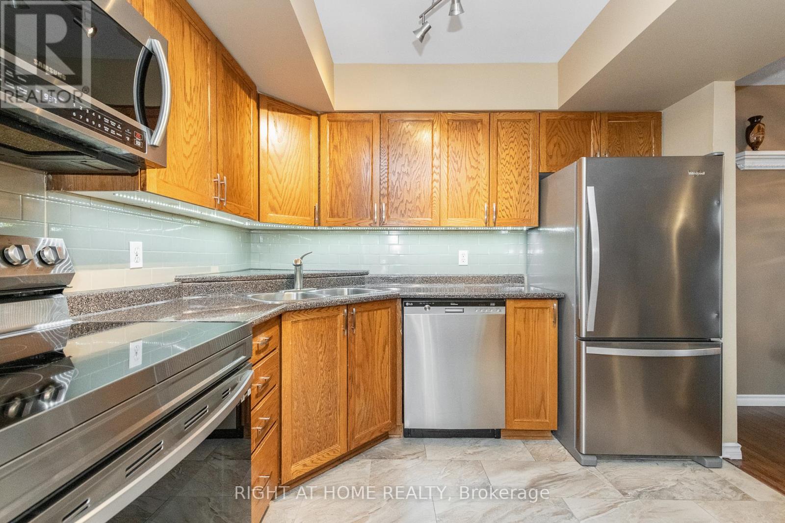 2034 P AVENUE, Ottawa, Ontario, K1G6G7 — Photo 7